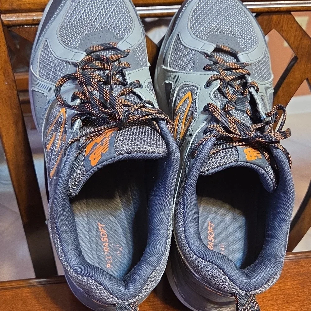 New Balance 481 Trail Running Shoes ❤️ - Picture 7 of 8